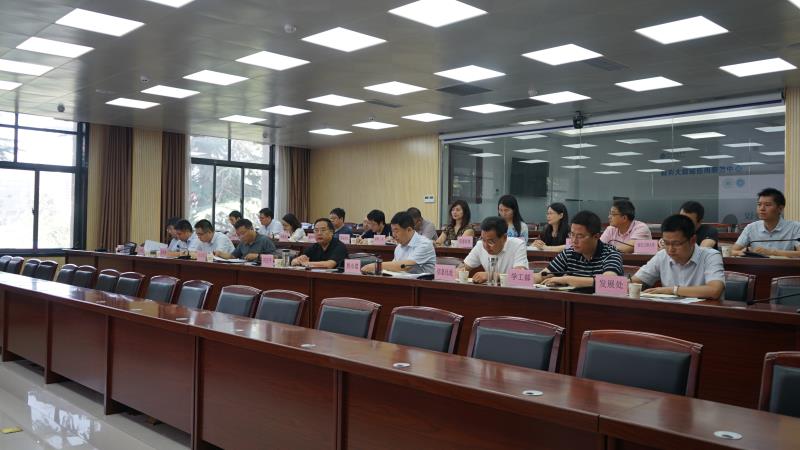 校领导赴省教育厅参加陕西省教育统计数据研究中心筹建专题会议